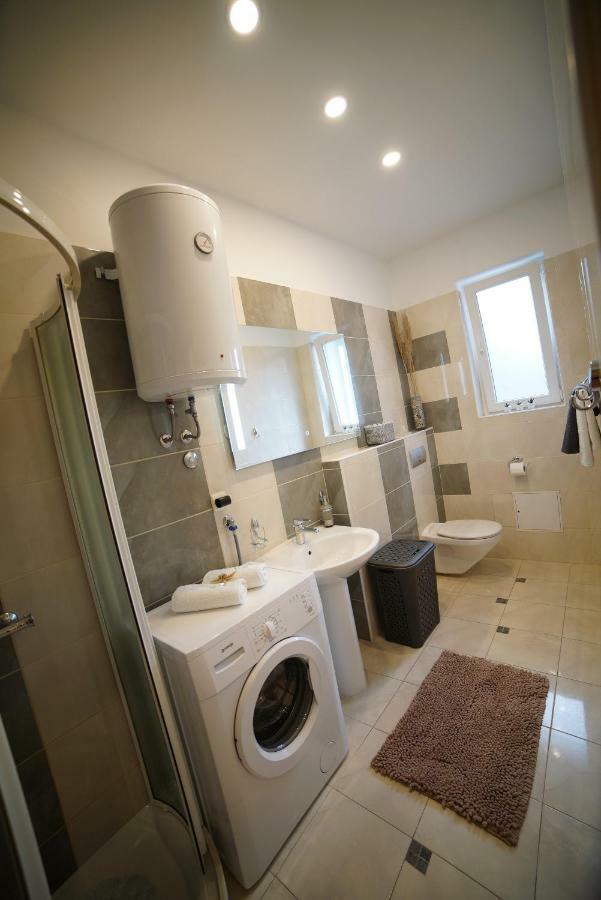 Portos Apartment Zadar Buitenkant foto